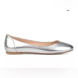Journey Collection silver ballet flat size 8.
